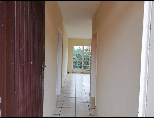 2 BEDROOM APARTMENT FOR SALE IN TURFFONTEIN